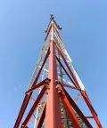 Трехгранная решетчатая башня связи из уголков