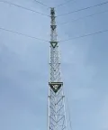 Мачта связи на оттяжках